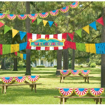 Outdoor Carnival Giant Decorating Kit